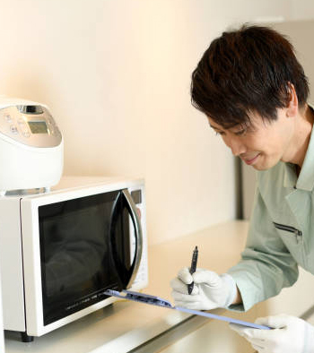 Upper Appliance offers expert microwave repair services across Texas, ensuring high-quality repairs for all major brands. Microwave Repair Services in Texas