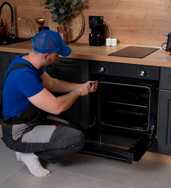 Our skilled technicians specialize in oven and range repair service in Austin, ensuring your appliances work like new. Oven & Range repair services in Austin