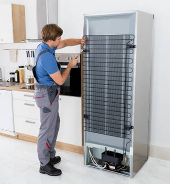 Get your refrigerator repaired on the same day in Sanford. Quick and efficient service Same-Day Refrigerator Repair in Sanford